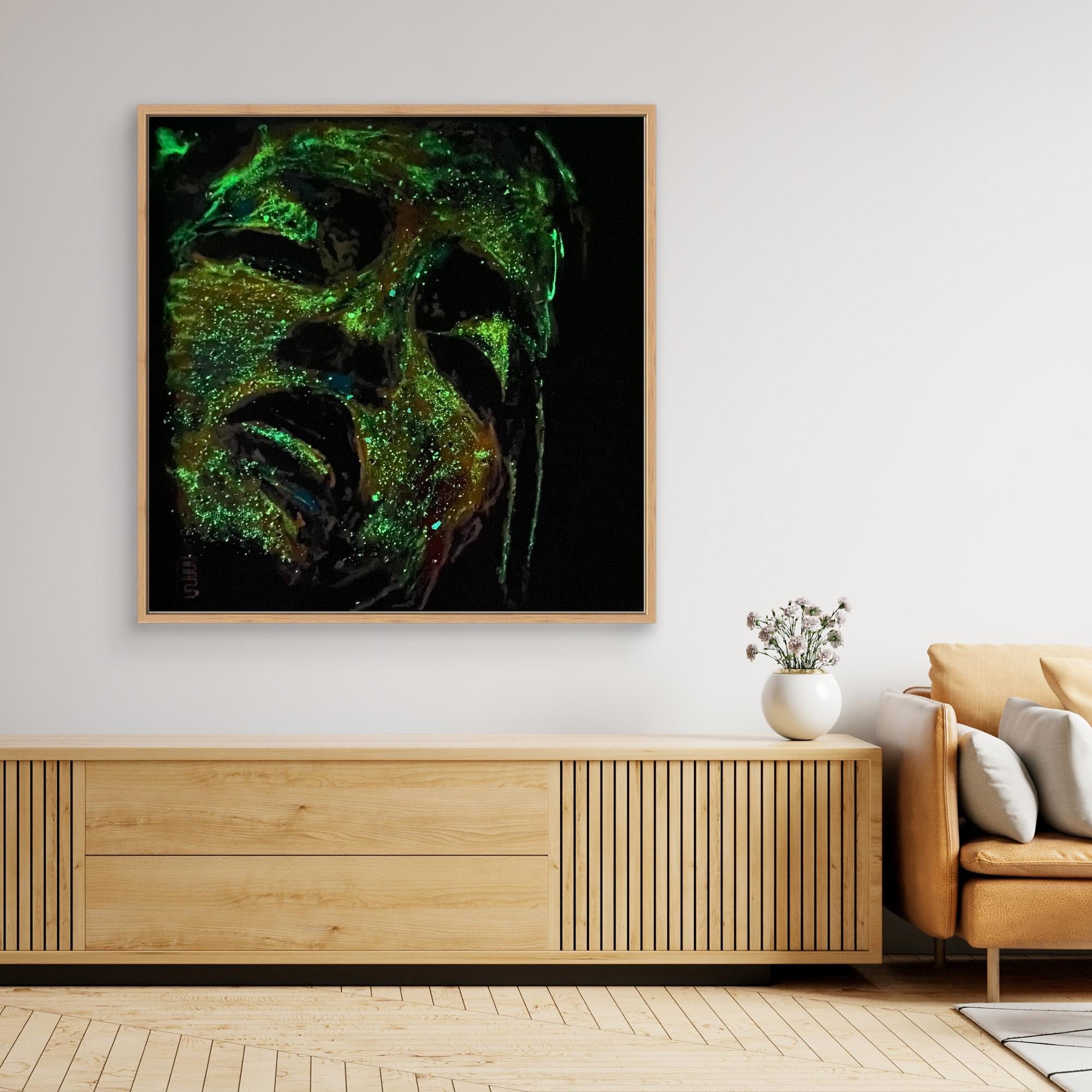 HM-ART1543A- The face that keeps burning- Fluorescent