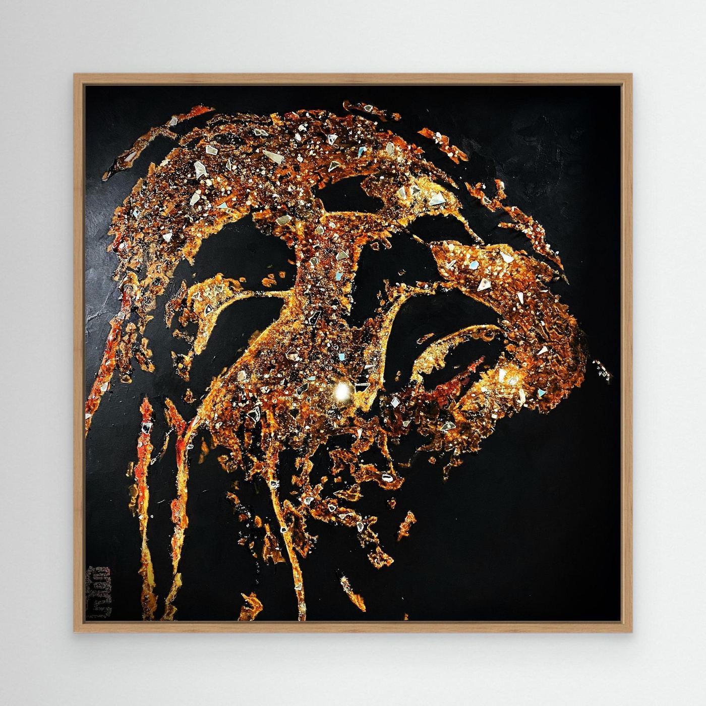 HM-ART1526- Your Burnt Gold mask only weeps in the dark