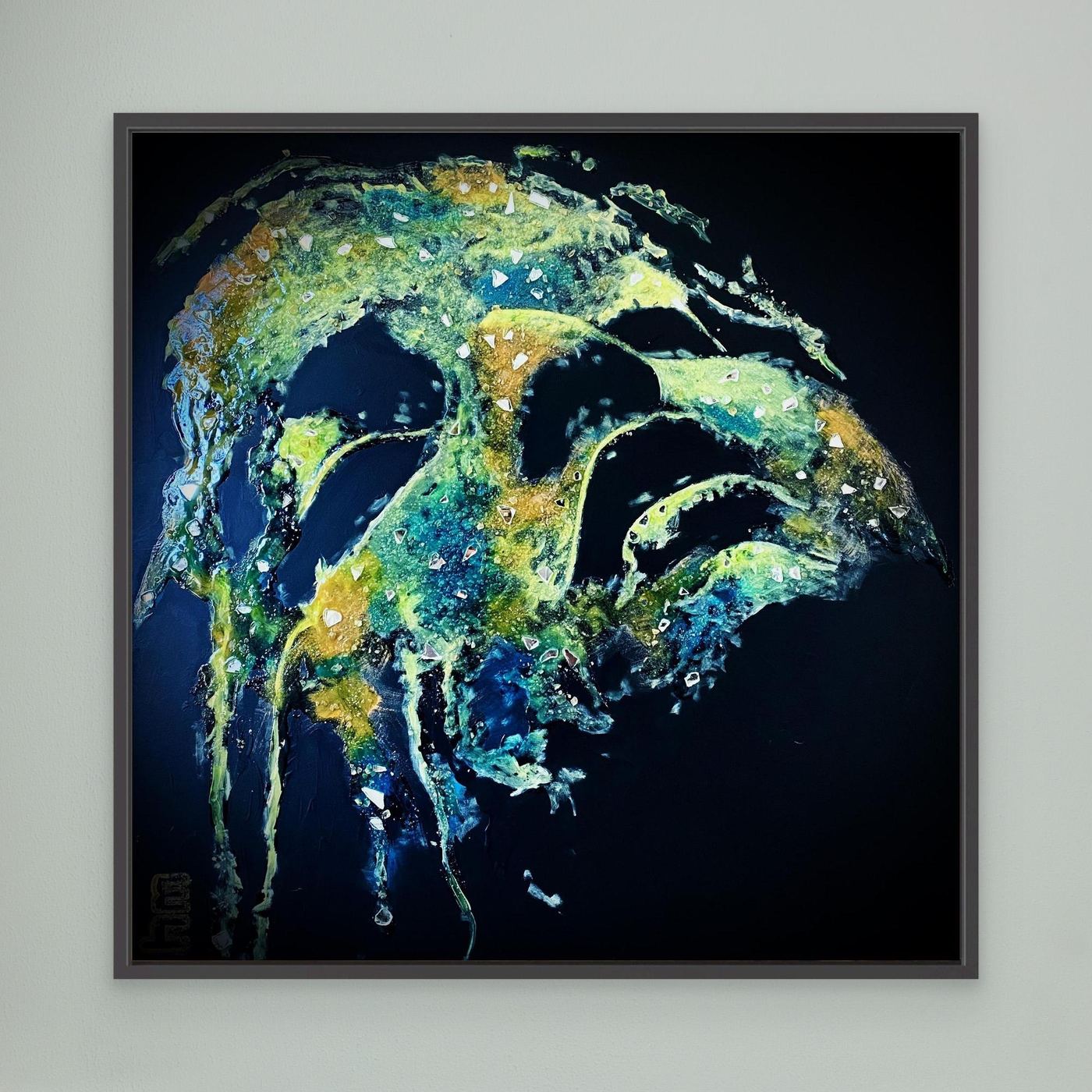 HM-ART1532- Your Ocean Green mask only weeps in the dark