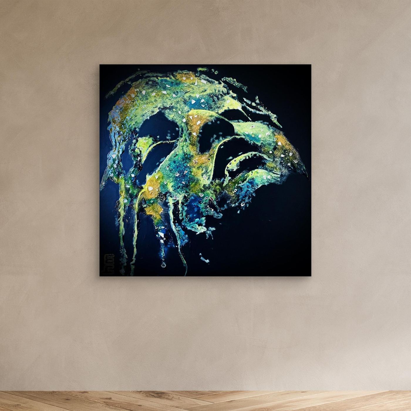 HM-ART1532- Your Ocean Green mask only weeps in the dark