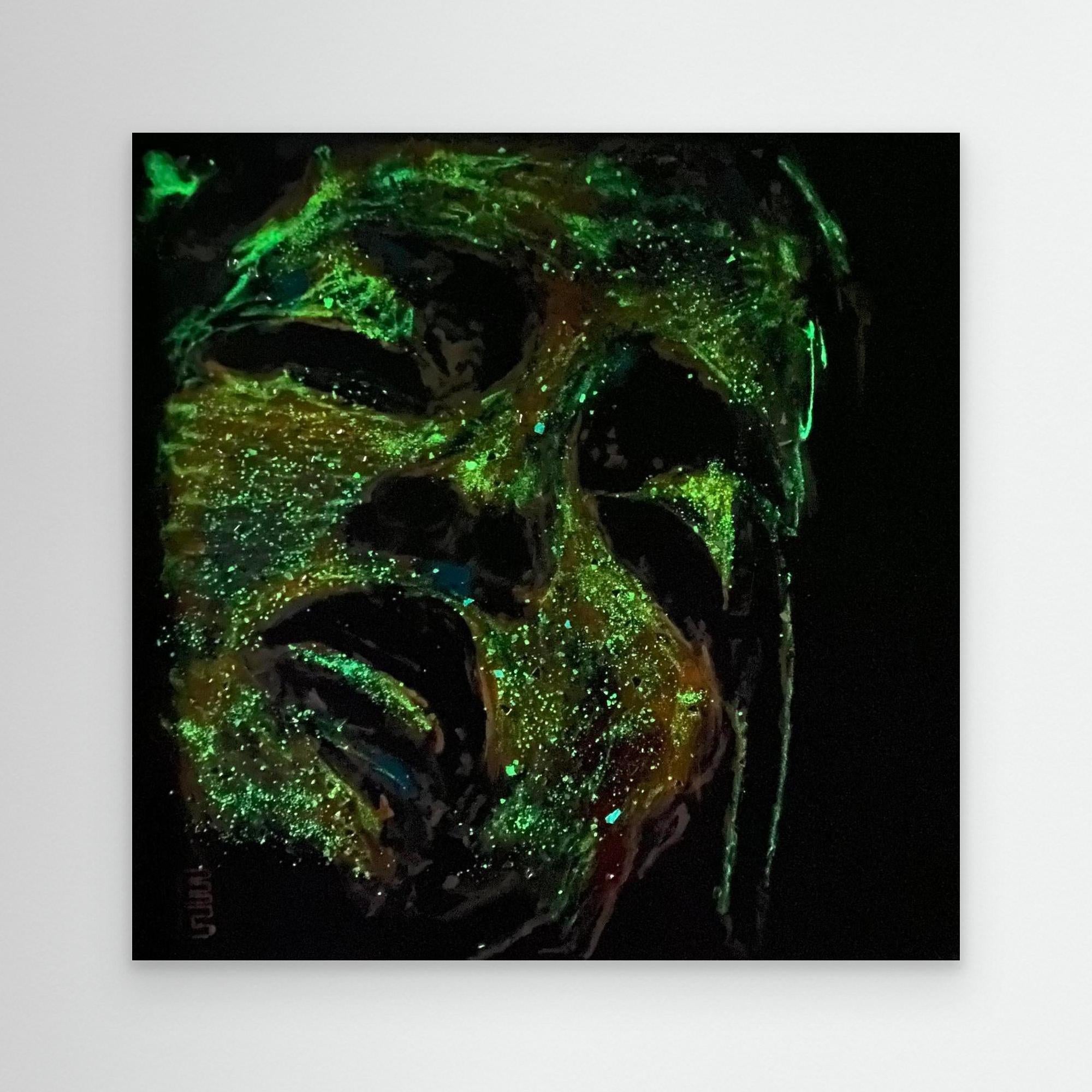 HM-ART1543A- The face that keeps burning- Fluorescent